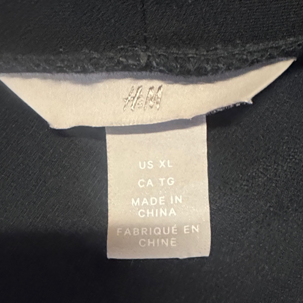 H&M size XL Black Long Sleeve Wrap Dress flattering - Picture 12 of 12